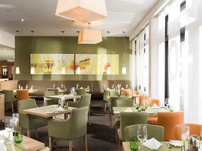 Mercure Duesseldorf Airport 4*