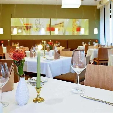 Mercure Duesseldorf Airport Hotel 4*