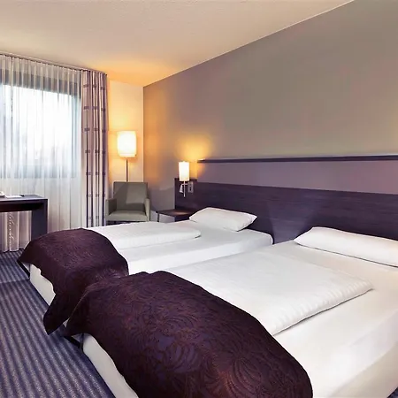Mercure Duesseldorf Airport מלון 4*