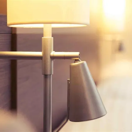 Mercure Duesseldorf Airport Hotel 4*