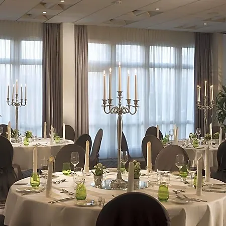 Mercure Duesseldorf Airport מלון 4*