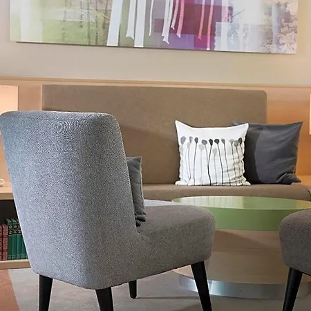 Mercure Duesseldorf Airport 4*