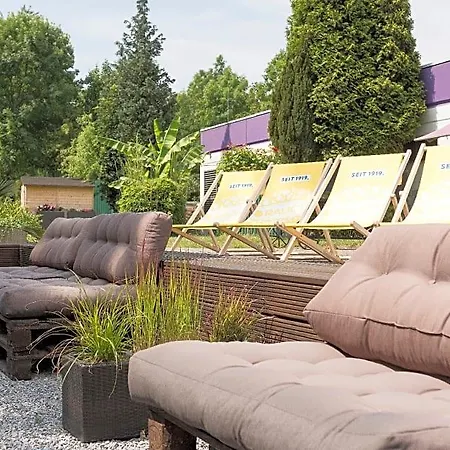 Mercure Duesseldorf Airport מלון 4*