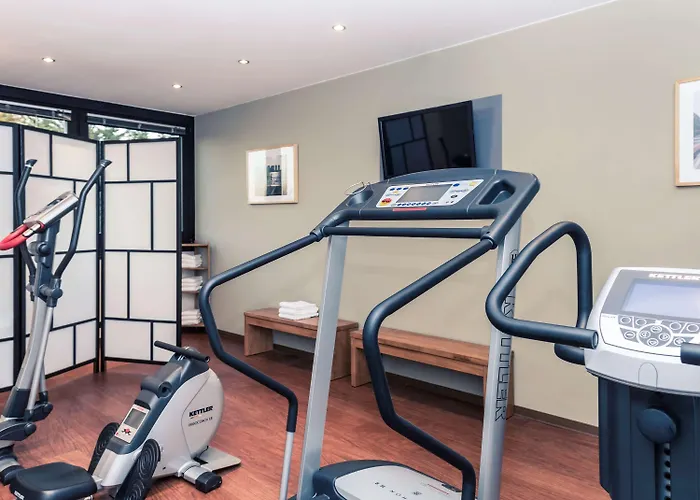 Mercure Duesseldorf Airport Отель