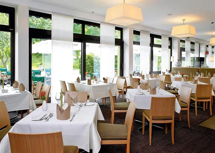 Отель Mercure Duesseldorf Airport 4*