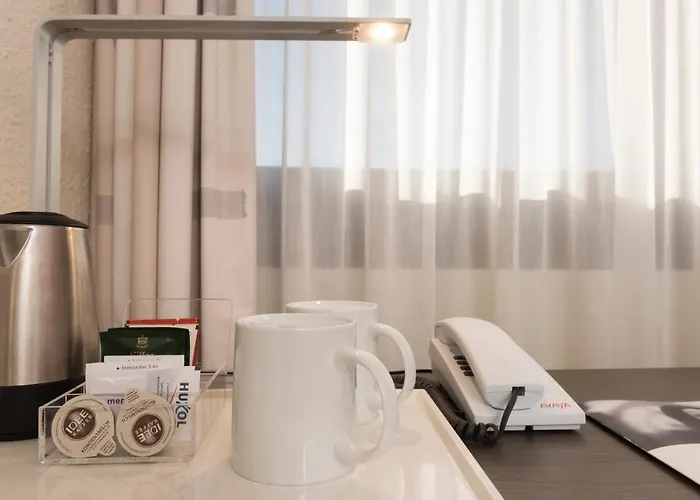 Отель Mercure Duesseldorf Airport Ратинген